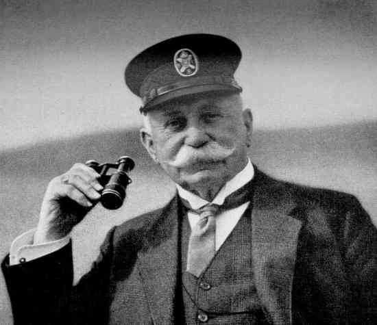     / Ferdinand Graf von Zeppelin